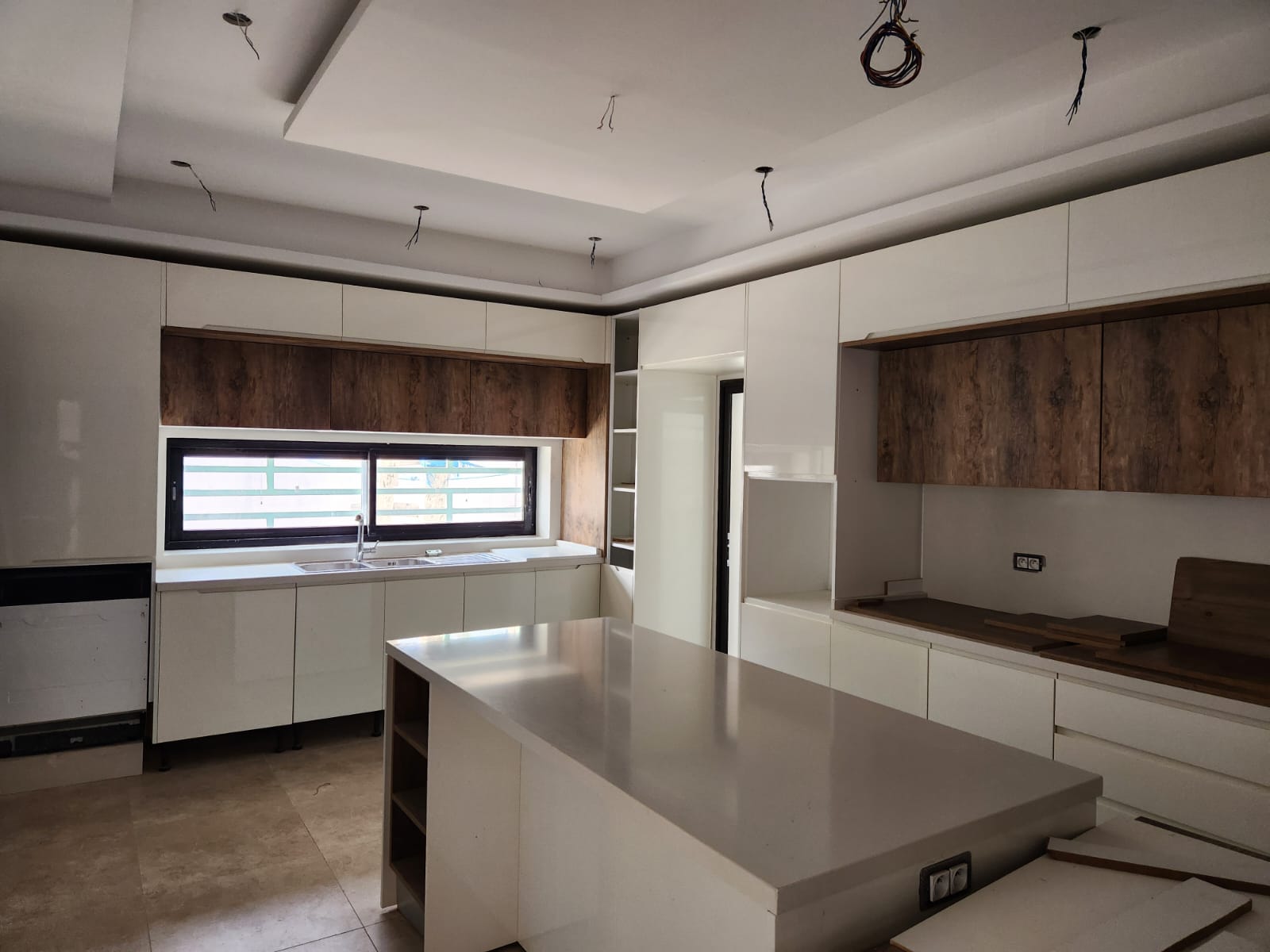 La Soukra&nbsp;Chotrana 2&nbsp;Vente&nbsp;Maisons&nbsp;Villa avec piscine � chotrana 2