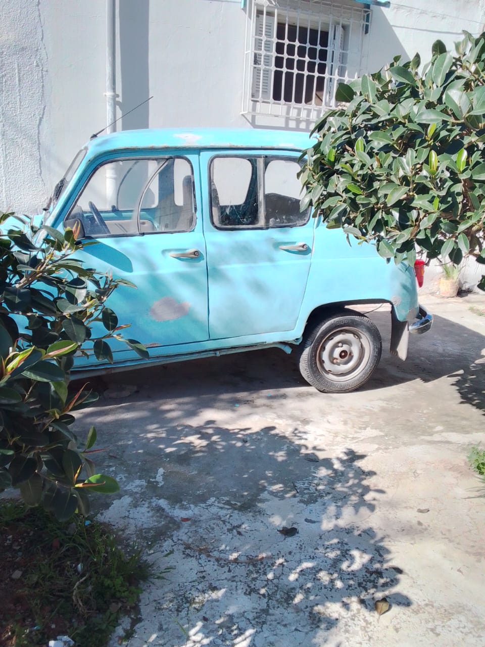 Le Bardo&nbsp;Le Bardo&nbsp;Autre Marque&nbsp;Autre Mod�le&nbsp;Quatrelle bleu ciel