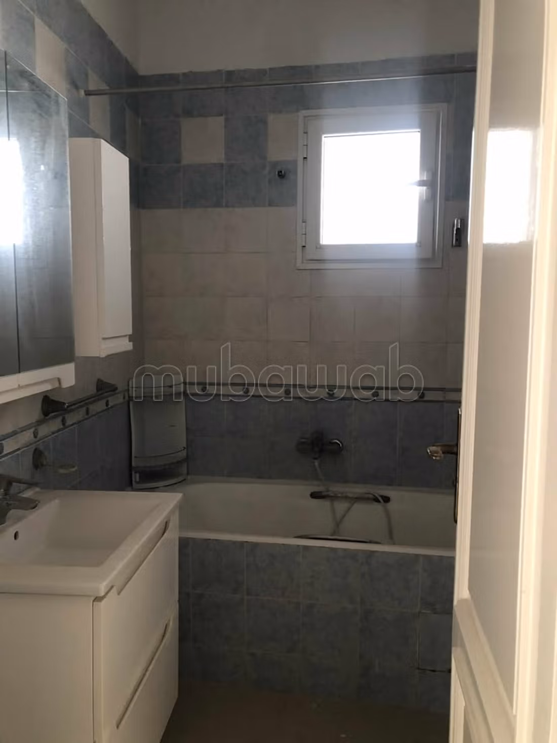 Ariana Ville&nbsp;Cite Ennasr 1&nbsp;Vente&nbsp;Appart. 4 pi�ces&nbsp;S3 ennasser bon prix