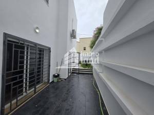 Mnihla&nbsp;Jardins d'el Menzah&nbsp;Vente&nbsp;Maisons&nbsp;Villa de 452m2 terrain a cite el faouz