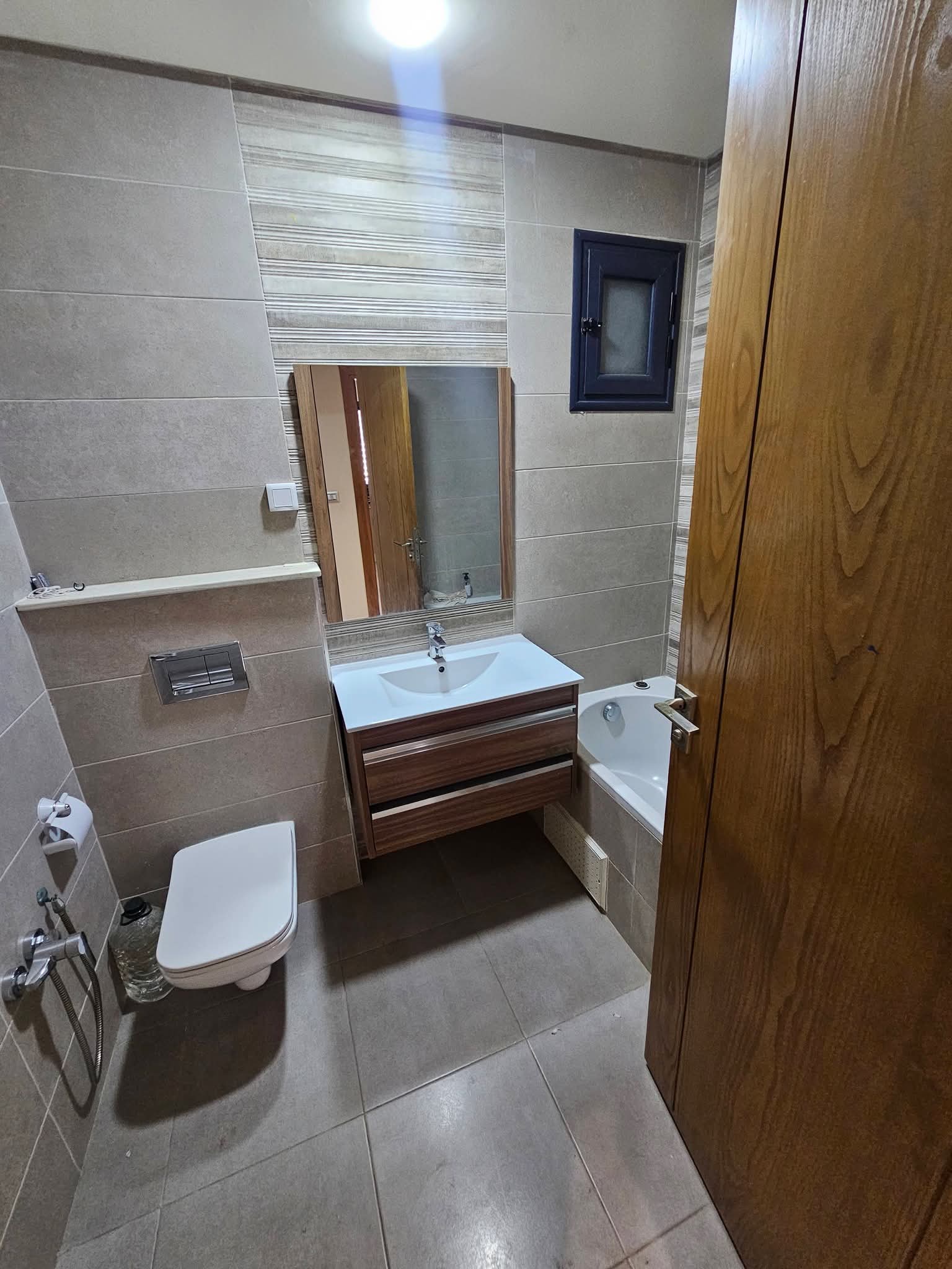 Raoued&nbsp;Cite El Ghazala 1&nbsp;Vente&nbsp;Appart. 4 pi�ces&nbsp;S3 355 md ghazela