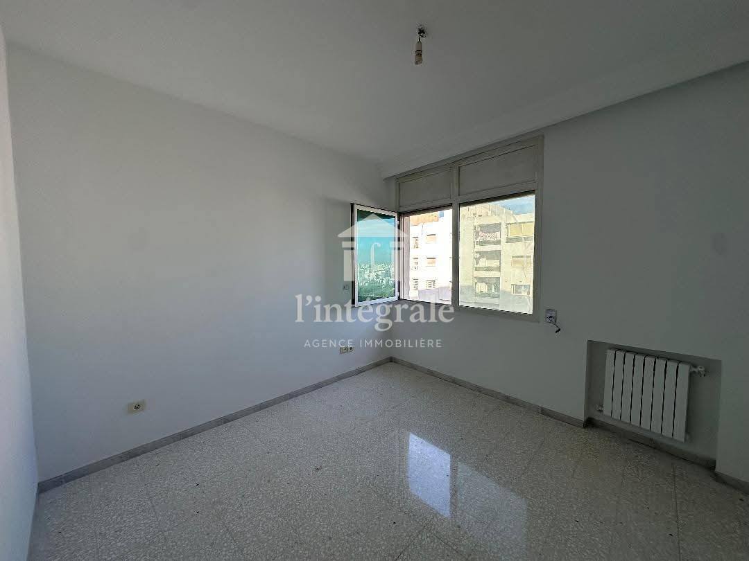 Ariana Ville&nbsp;Cite Ennasr 2&nbsp;Vente&nbsp;Appart. 2 pi�ces&nbsp;S1 standing  enasser2