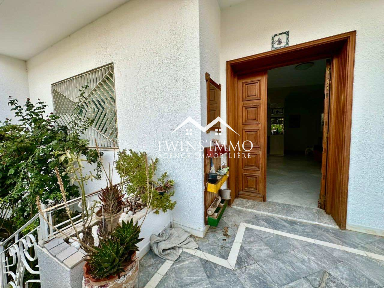 La Marsa&nbsp;Cite Des Juges 2&nbsp;Vente&nbsp;Maisons&nbsp;Villa de 327 m2 � la marsa