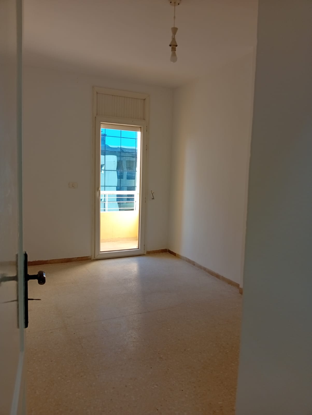 Cite El Khadra&nbsp;Zone urbaine nord&nbsp;Vente&nbsp;Appart. 3 pi�ces&nbsp;Un appartement en s2 au cun