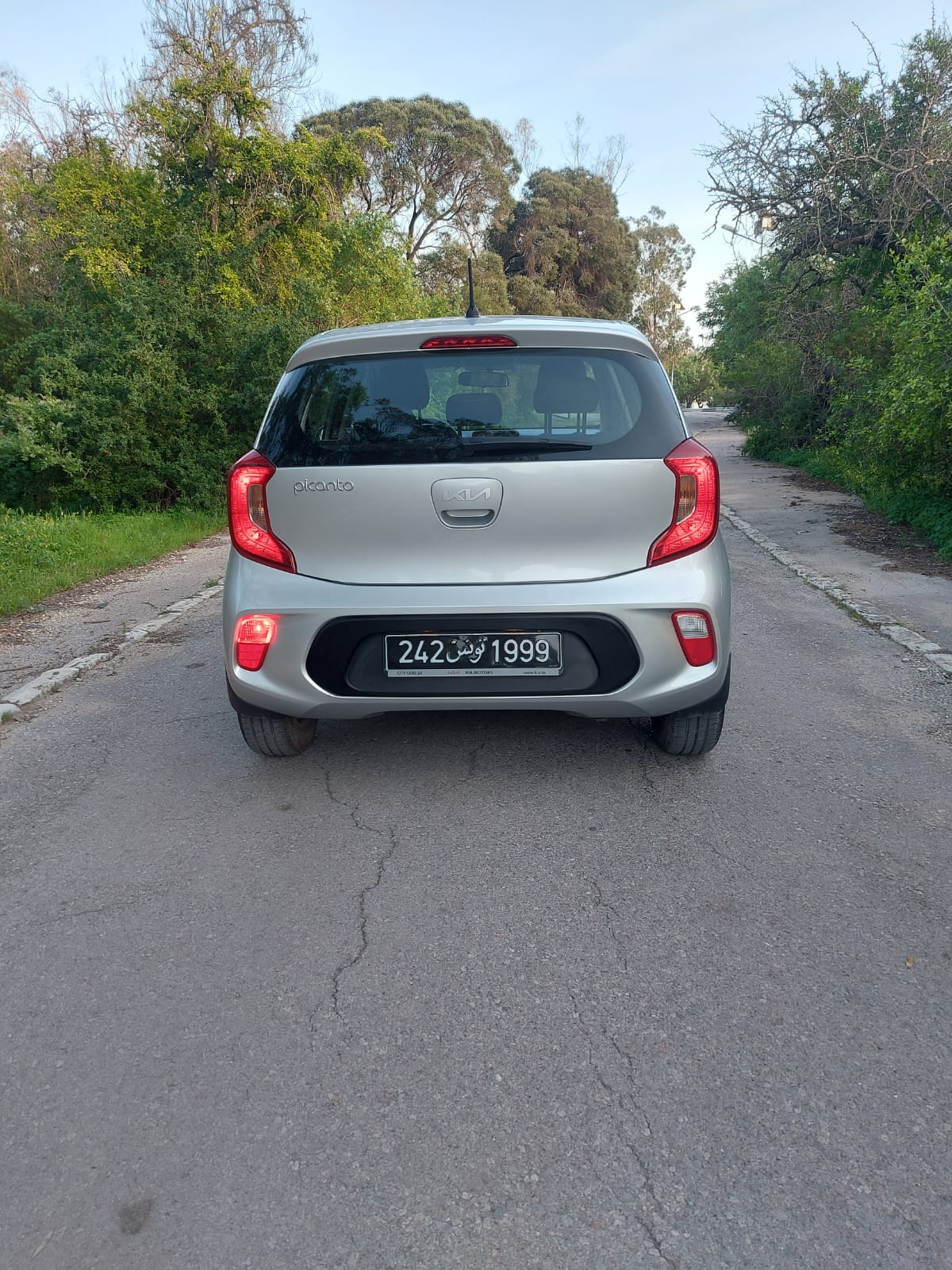 El Menzah&nbsp;El Menzah 1&nbsp;Kia&nbsp;Picanto&nbsp;8500 km seulement premi�re main