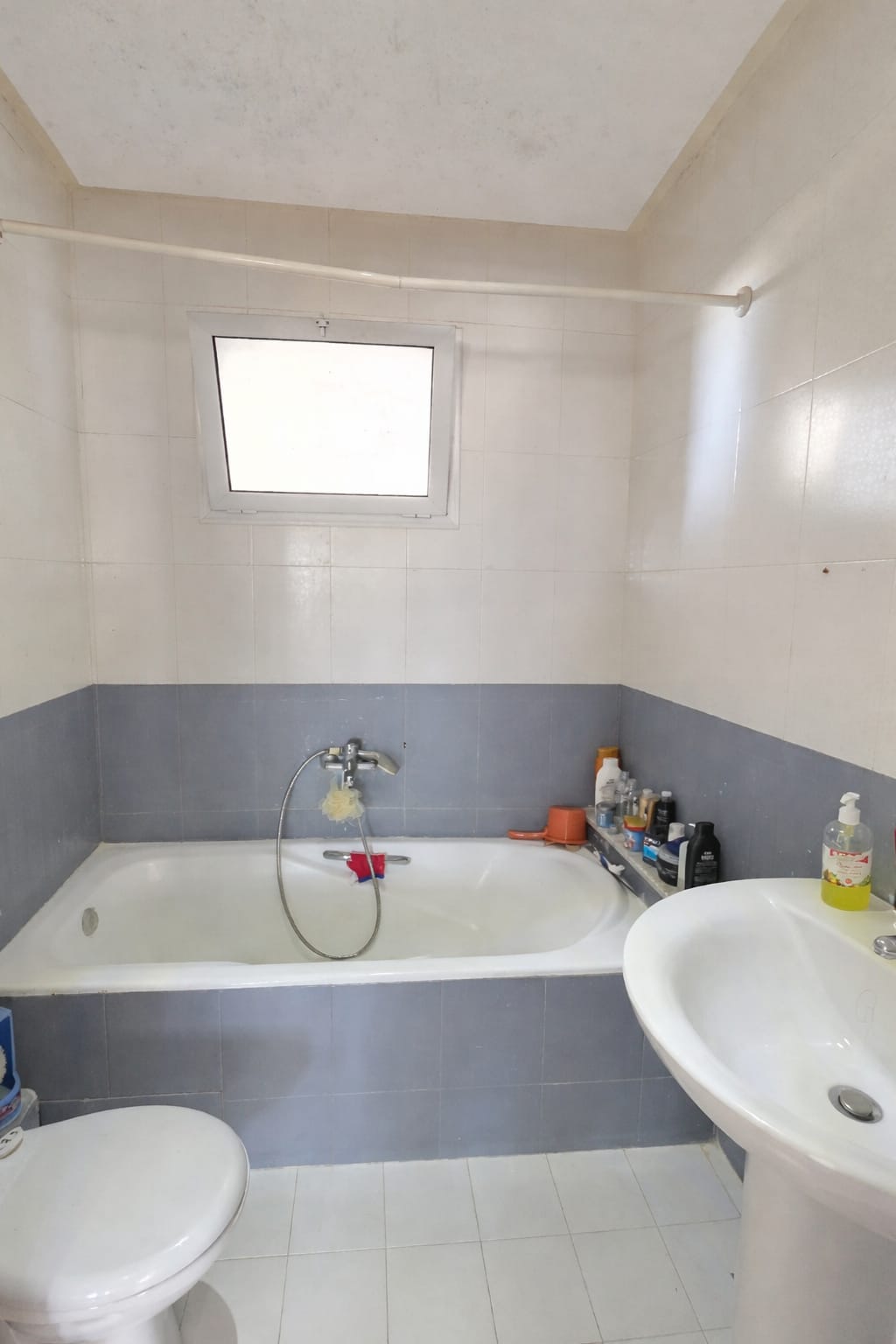 Mnihla&nbsp;Jardins d'el Menzah&nbsp;Vente&nbsp;Appart. 3 pi�ces&nbsp;Appartement s3 avec terrasse  jardins del menzah 1