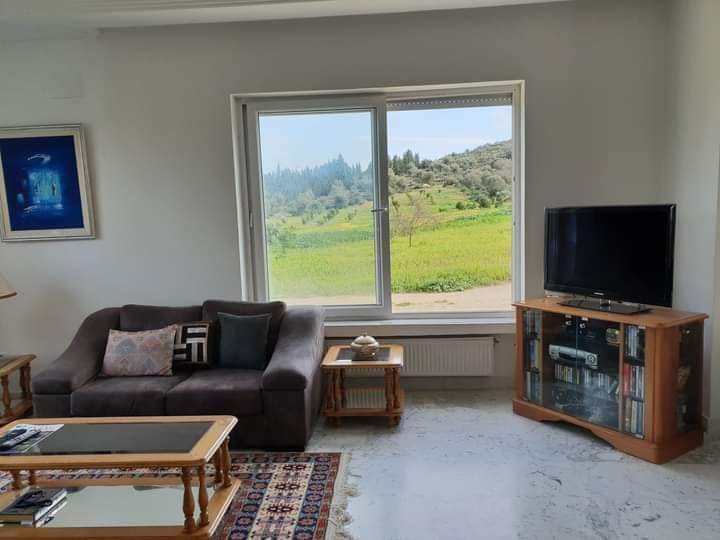 Sidi Thabet&nbsp;Sidi Thabet&nbsp;Vente&nbsp;Maisons&nbsp;Grande villa � sidi thabet