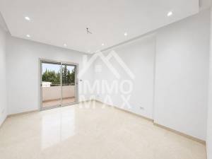 Ariana Ville&nbsp;El Menzah 6&nbsp;Vente&nbsp;Maisons&nbsp;A  un appartement s3 au 1er ref158a