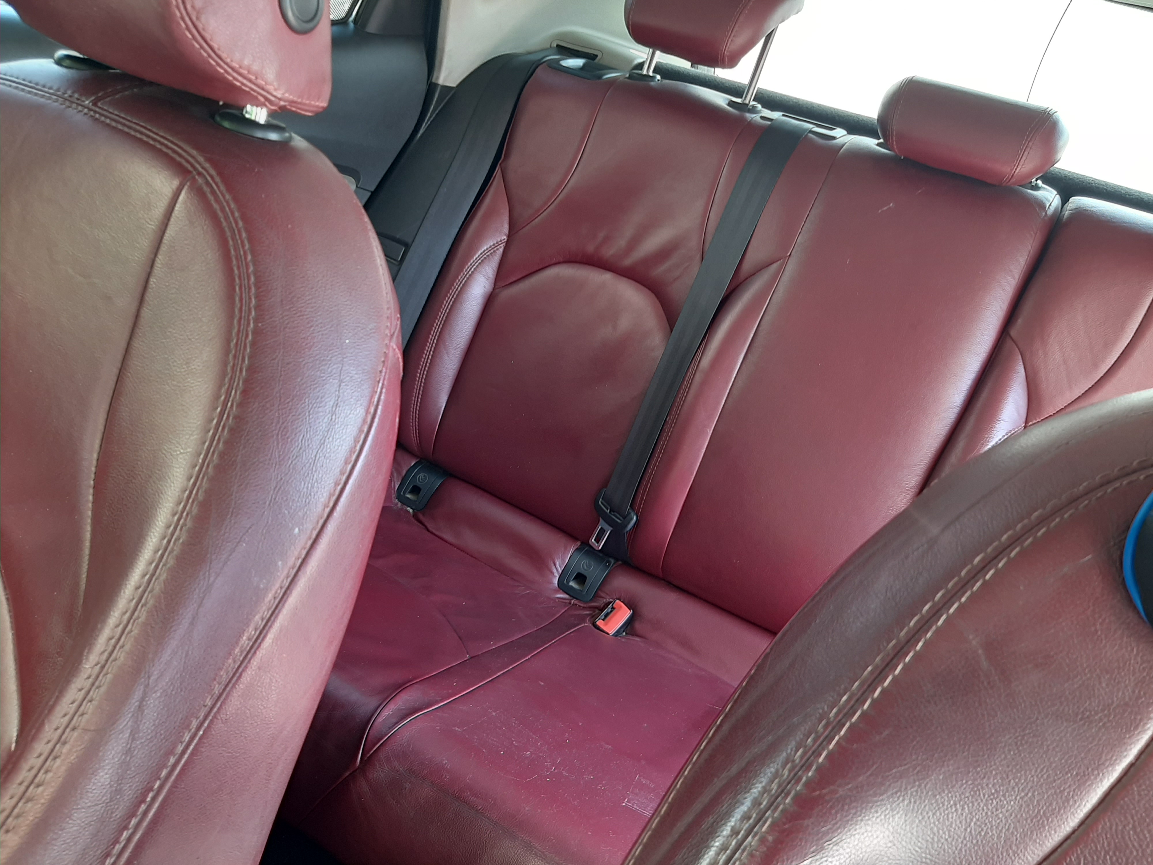 La Soukra&nbsp;Cite Hedi Nouira&nbsp;Seat&nbsp;Leon&nbsp;Seat leon  1�re main