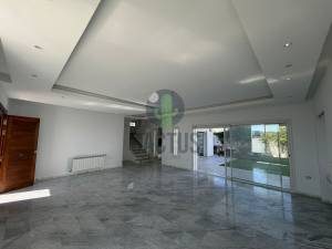 Nabeul&nbsp;Nabeul&nbsp;Vente&nbsp;Maisons&nbsp;   superbe villa s5  cit el ref746a
