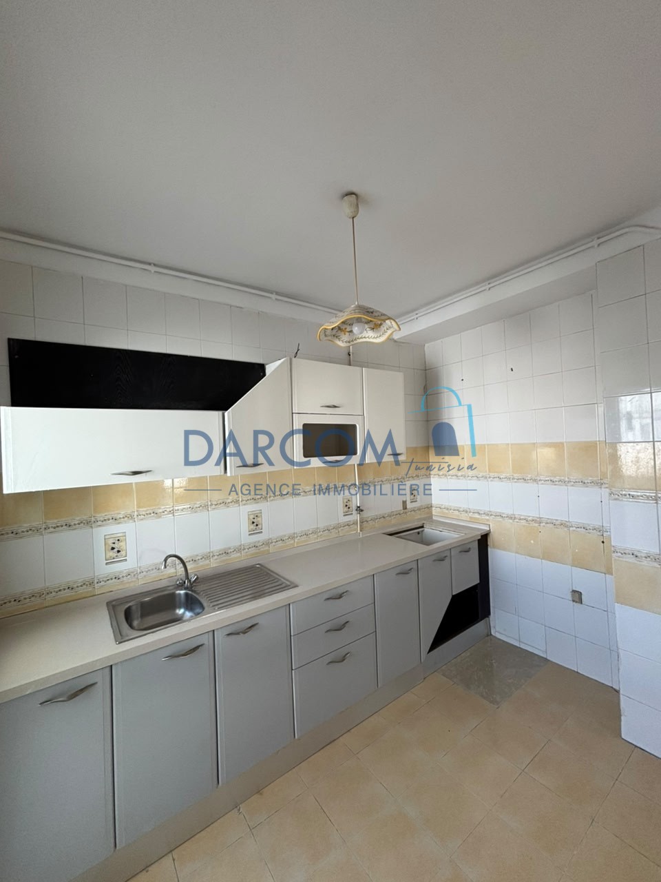 La Marsa&nbsp;El Aouina&nbsp;Vente&nbsp;Appart. 3 pi�ces&nbsp;S2 spacieux � l'aouina