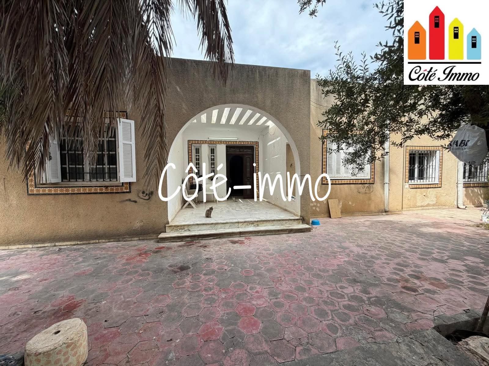 Hammam Lif&nbsp;Bou Kornine&nbsp;Vente&nbsp;Maisons&nbsp;Terrain de 1400m