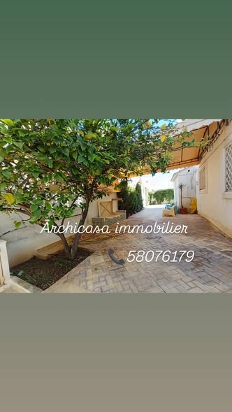 Hammam Chatt&nbsp;Hammam Chatt&nbsp;Vente&nbsp;Maisons&nbsp;Une villa avec piscine