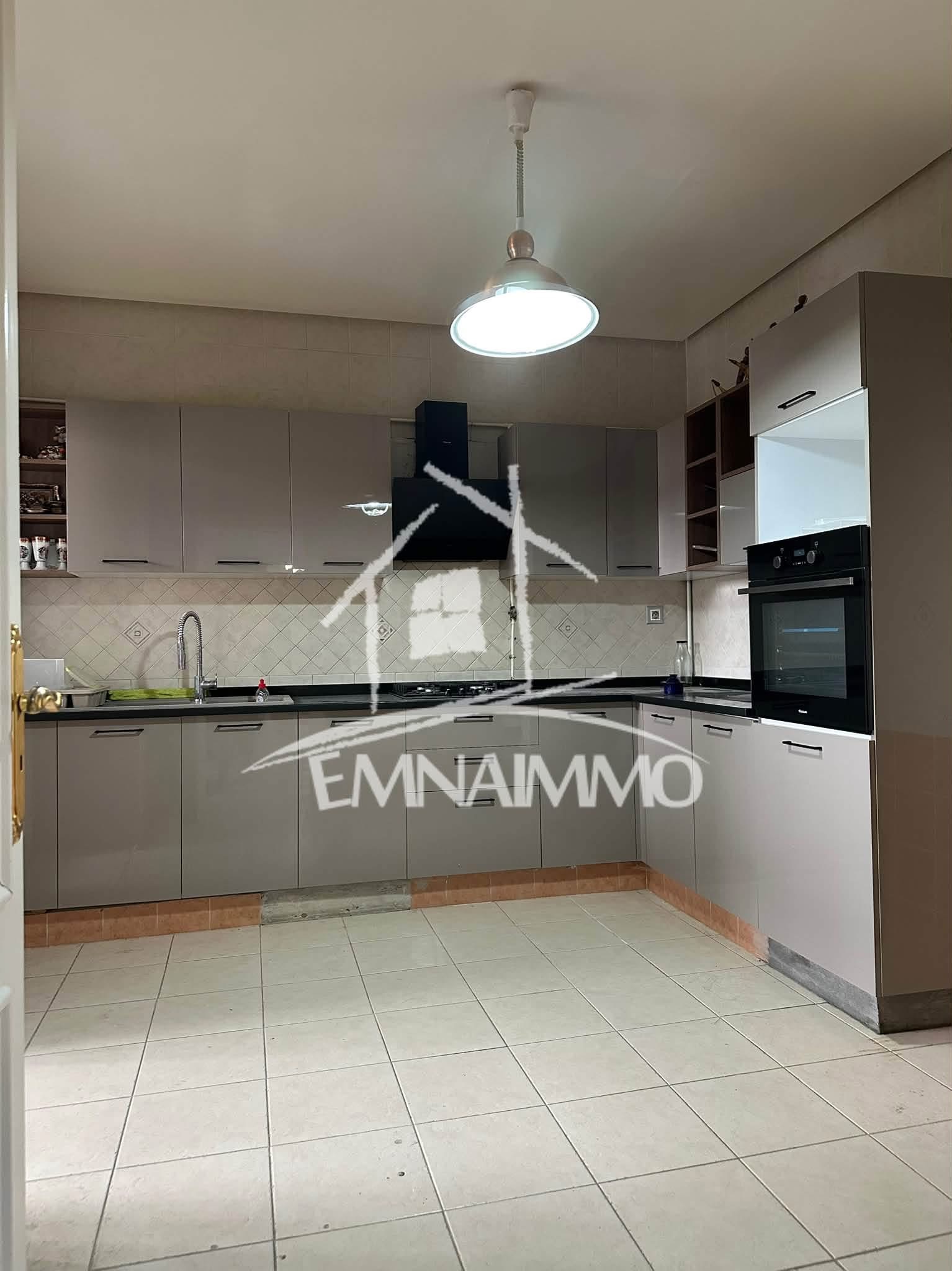 Ariana Ville&nbsp;Cite Ennasr 2&nbsp;Vente&nbsp;Appart. 5 pi�ces+&nbsp;Av grande s4 ennasr 2