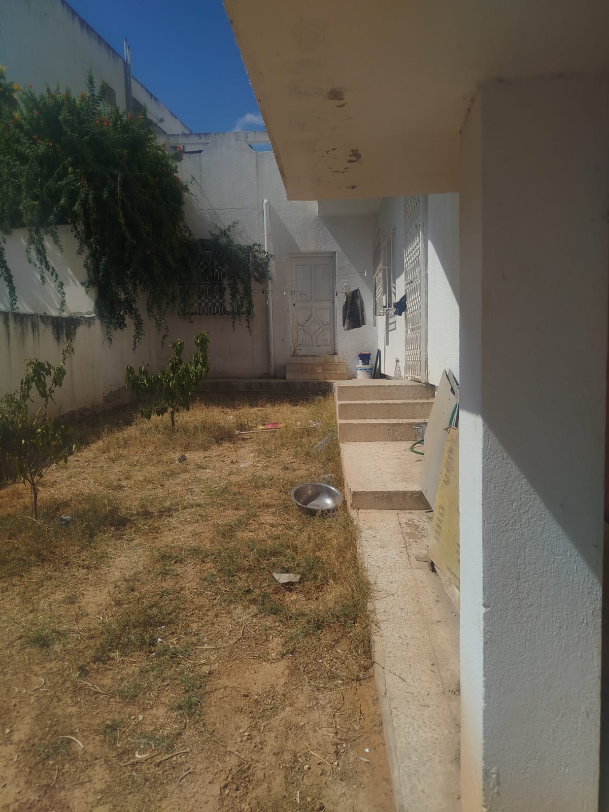 Mnihla&nbsp;Cite Ennasr&nbsp;Vente&nbsp;Maisons&nbsp;Une villa � retaper � ennasr1