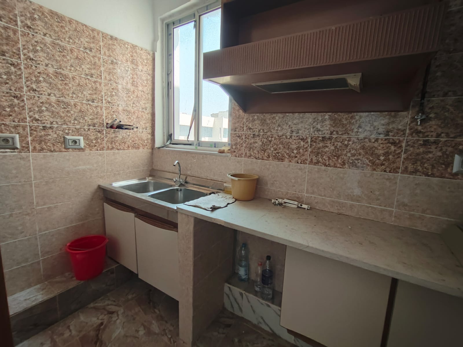 Bab Bhar&nbsp;Bab Bhar&nbsp;Vente&nbsp;Appart. 3 pi�ces&nbsp;Centre ville vnt app s3 150m2