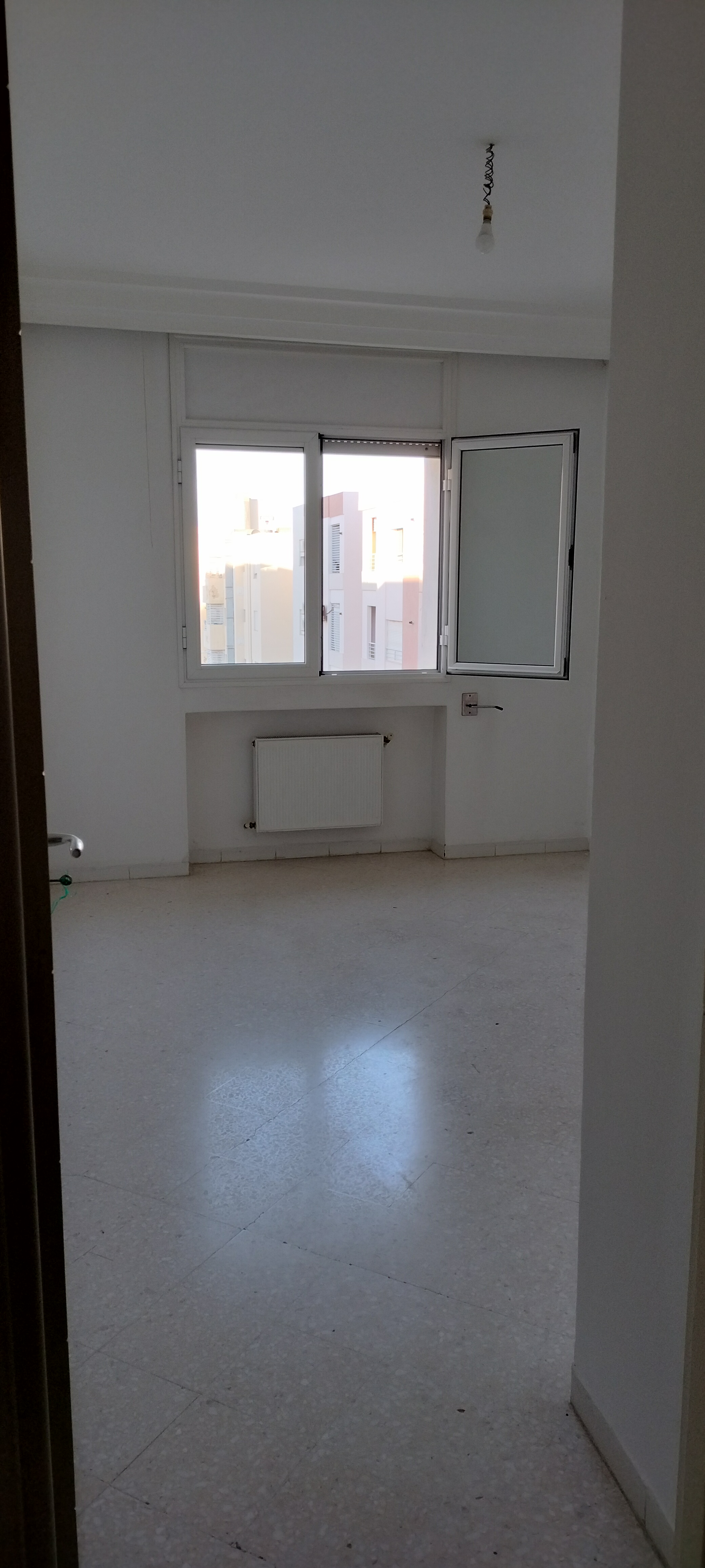 El Menzah&nbsp;El Menzah 9&nbsp;Vente&nbsp;Appart. 4 pi�ces&nbsp;Belle affaire appart s3 hs � jardin menzeh 2