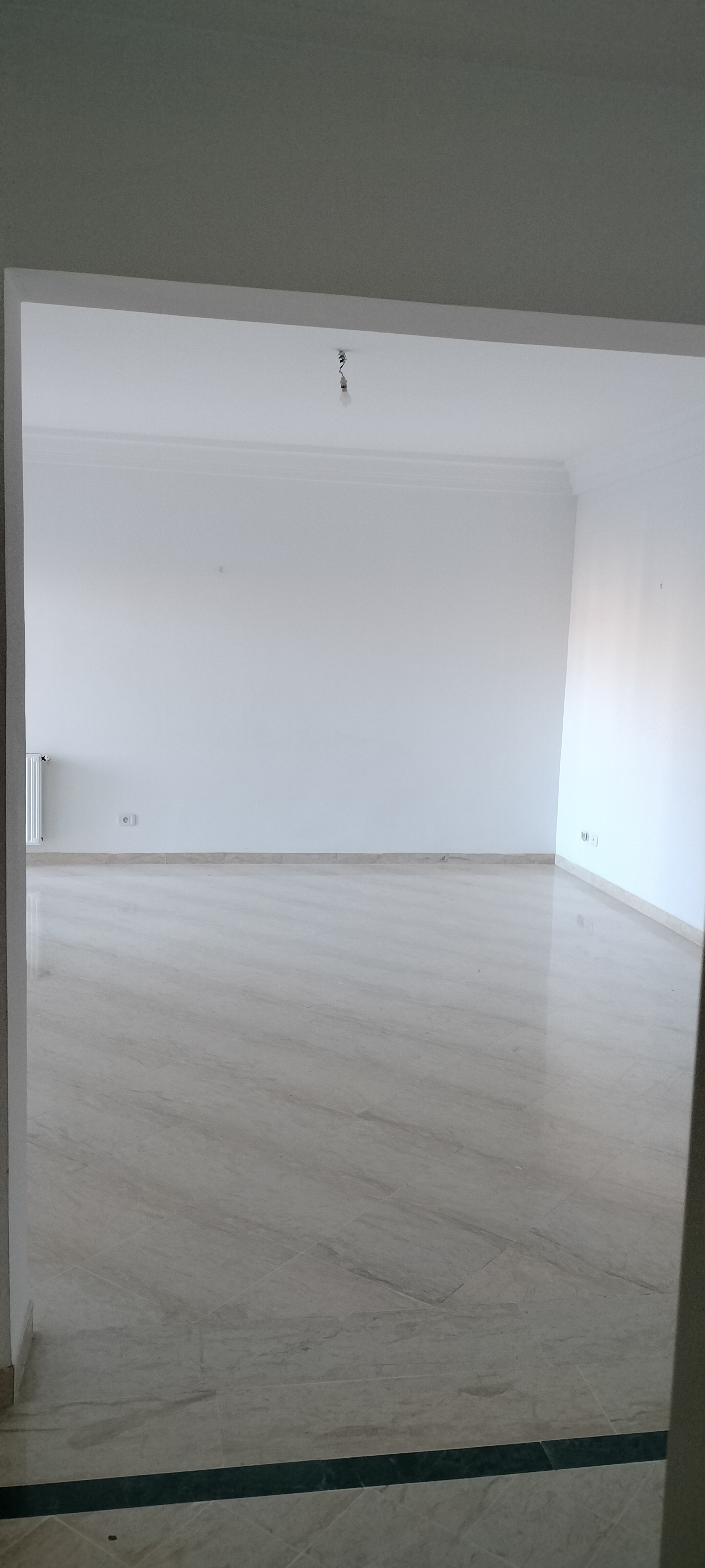 Mnihla&nbsp;Jardins d'el Menzah&nbsp;Vente&nbsp;Appart. 4 pi�ces&nbsp;Beau appart s3  haut standing avec parking