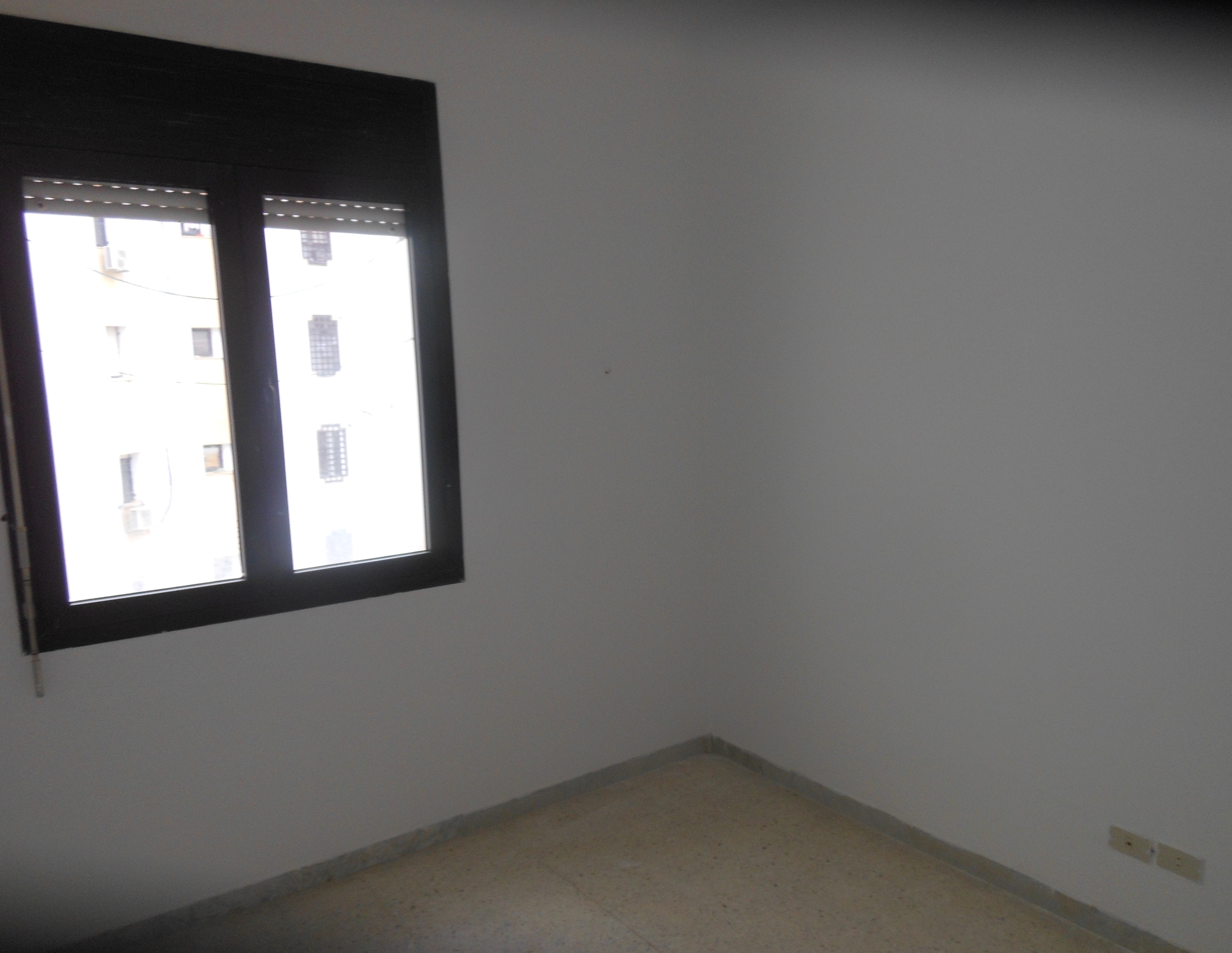 El Menzah&nbsp;El Manar 1&nbsp;Vente&nbsp;Appart. 2 pi�ces&nbsp;Particulier vend appartement salon et chambre