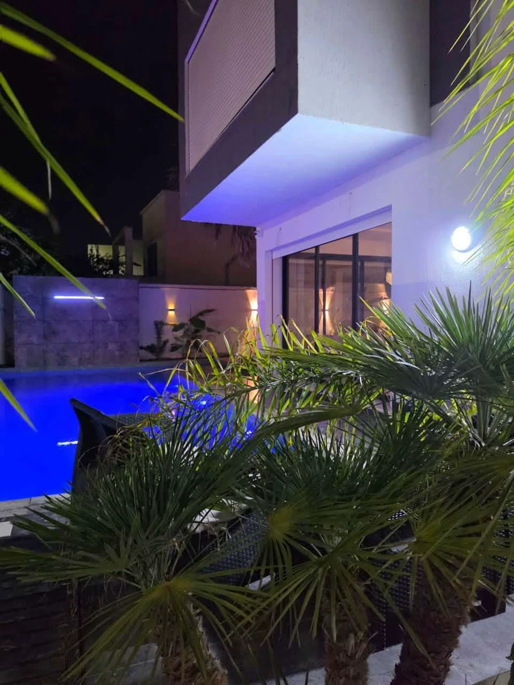 Ariana Ville&nbsp;El Menzah 8&nbsp;Vente&nbsp;Maisons&nbsp;Joli villa  el menzah 8