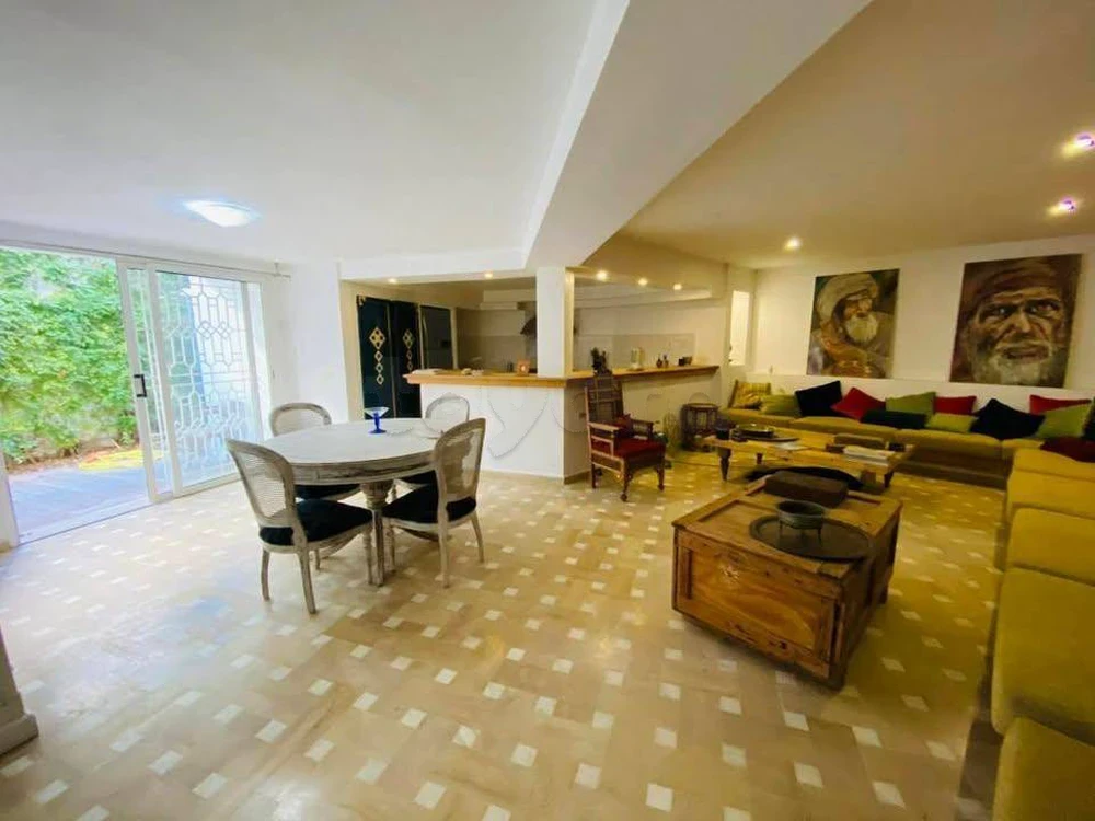 El Menzah&nbsp;El Menzah 9&nbsp;Vente&nbsp;Appart. 5 pi�ces+&nbsp;Magnifique duplex s5 � menzah 9 c 720000dt