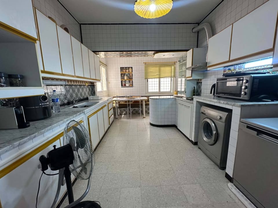 El Menzah&nbsp;El Menzah 9&nbsp;Vente&nbsp;Maisons&nbsp;Tres belle villa menzah 9b