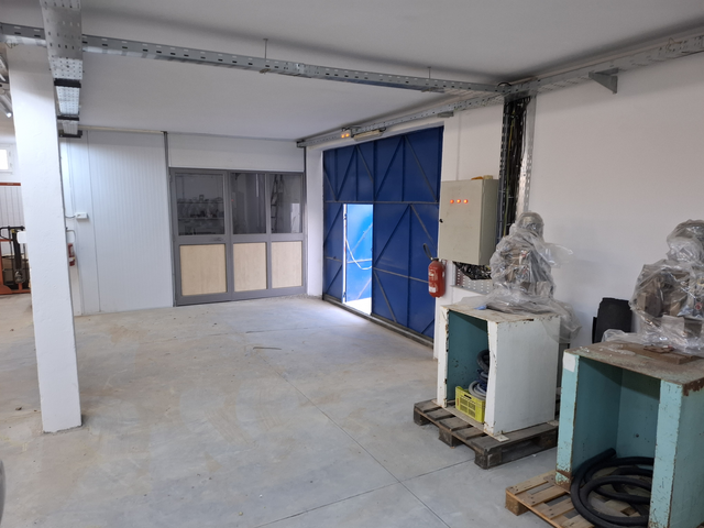 La Soukra&nbsp;Mosque Erraoudha&nbsp;Vente&nbsp;Autre&nbsp;D�p�t 930m2 sidi sofiene